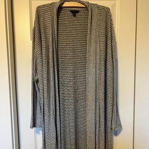 Banana Republic long lightweight sweater in XL - grey, black, white